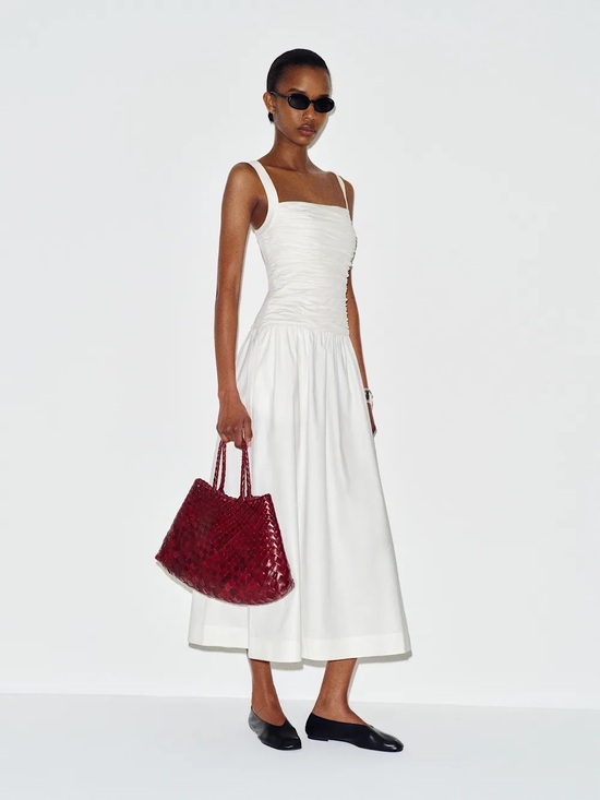 Reformation Dresses & Skirts - REFORMATION Nesta Dress